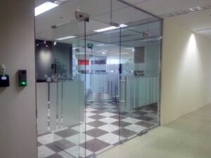 Mẫu decal dán kính mờ 23